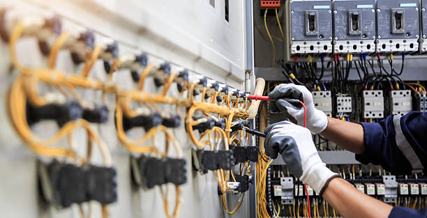 Professional Electrician technician working in Bergenfield, NJ